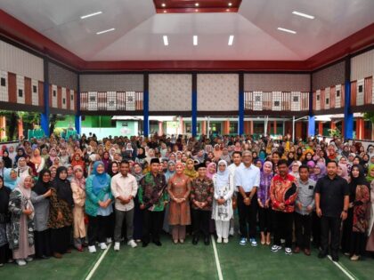 Wamen Dikdasmen Atip Latipulhayat Bupati Pangandaran