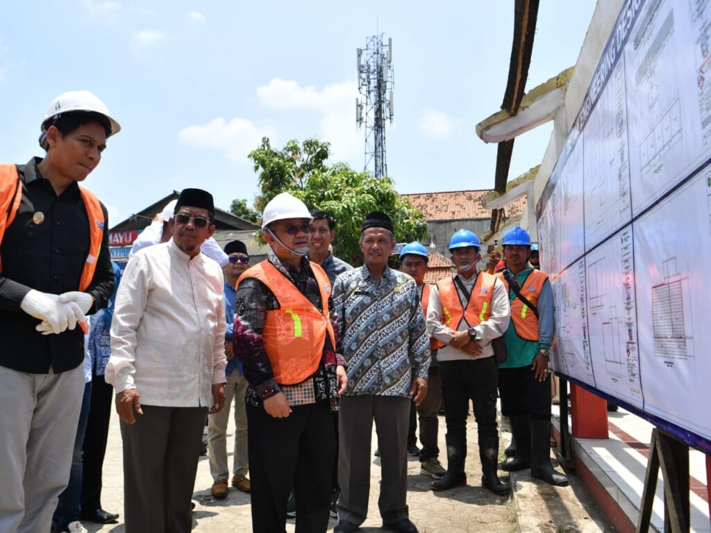 Revitalisasi Kemendikdasmen Abdul Mu'ti di SDN 1 Parean Girang