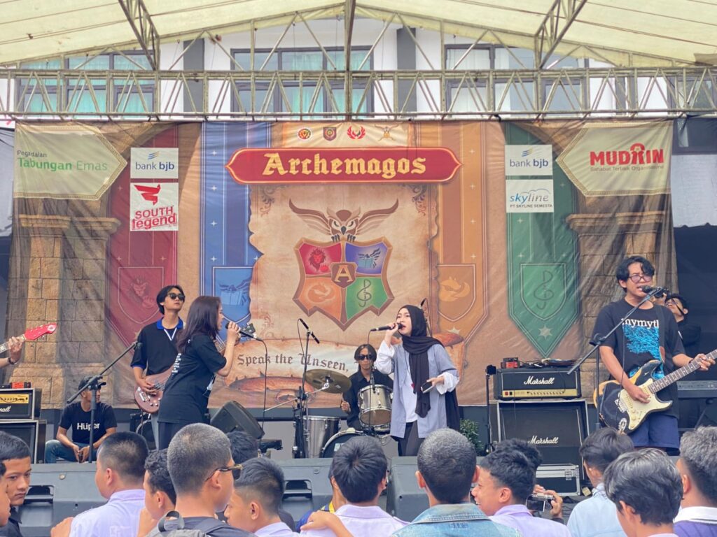 Arrchemagos HUT ke-74 SMKN 2 Bandung