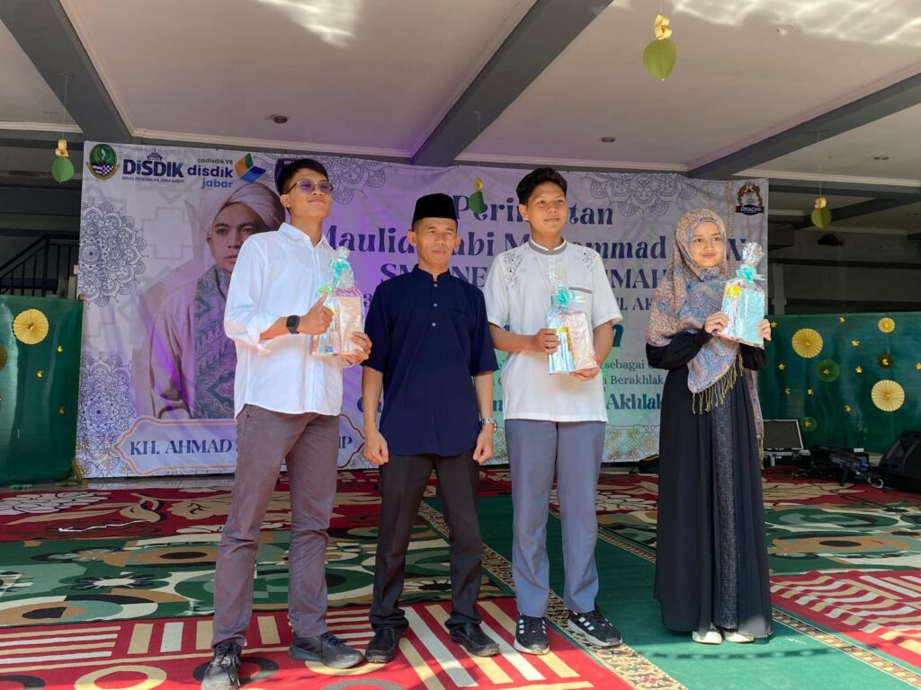 Peringatan Maulid Nabi Muhammad SAW SMAN 2 Kota Bandung