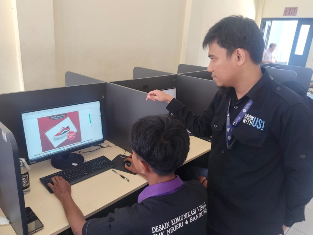 Uji Sertifikasi Komperensi SMKN 4 Kota Bandung Kikis Momok SMK Penyumbang Pengangguran Terbanyak