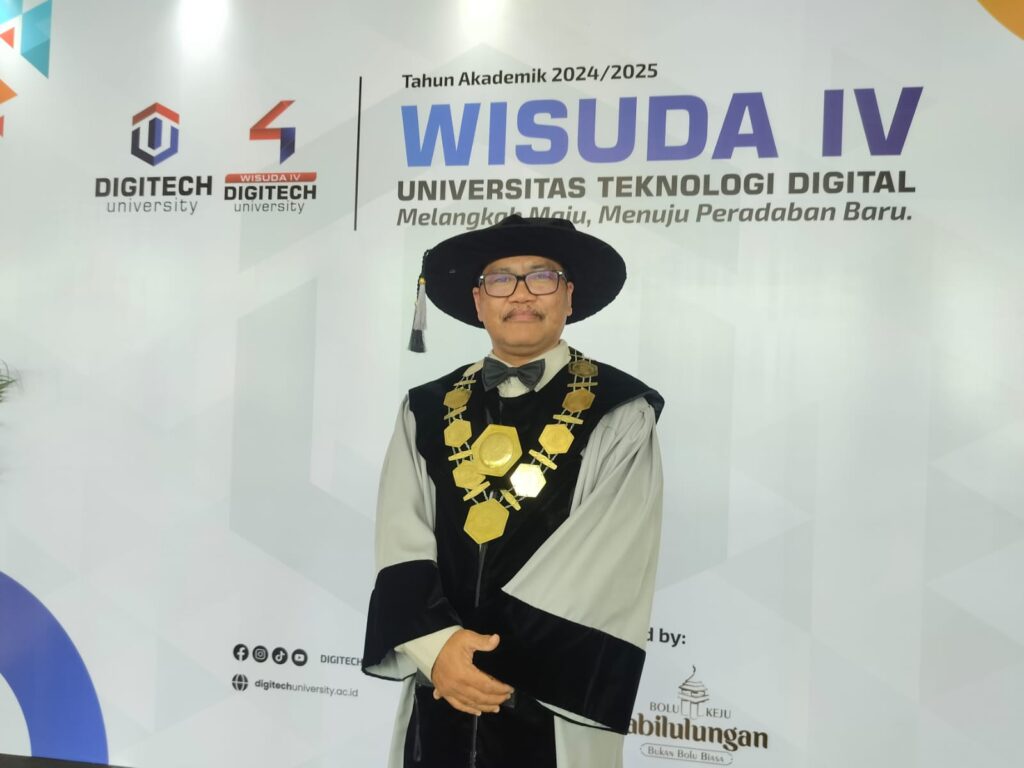 Wisuda ke IV Dugitech University Bandung