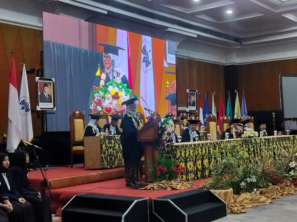 Wisuda Gasal 2025 ISBI Bandung