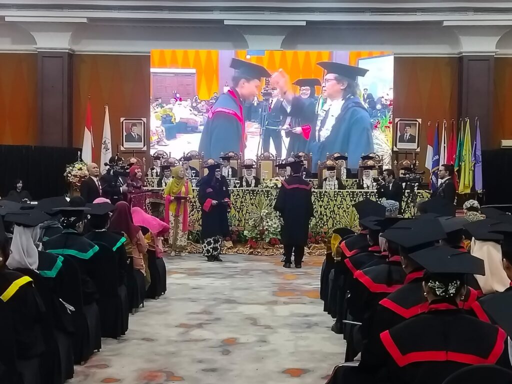Wisuda Gasal 2025 ISBI Bandung