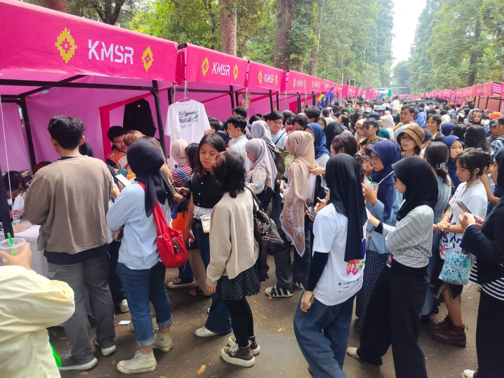 Pasar Seni ITB 2025 FSRD