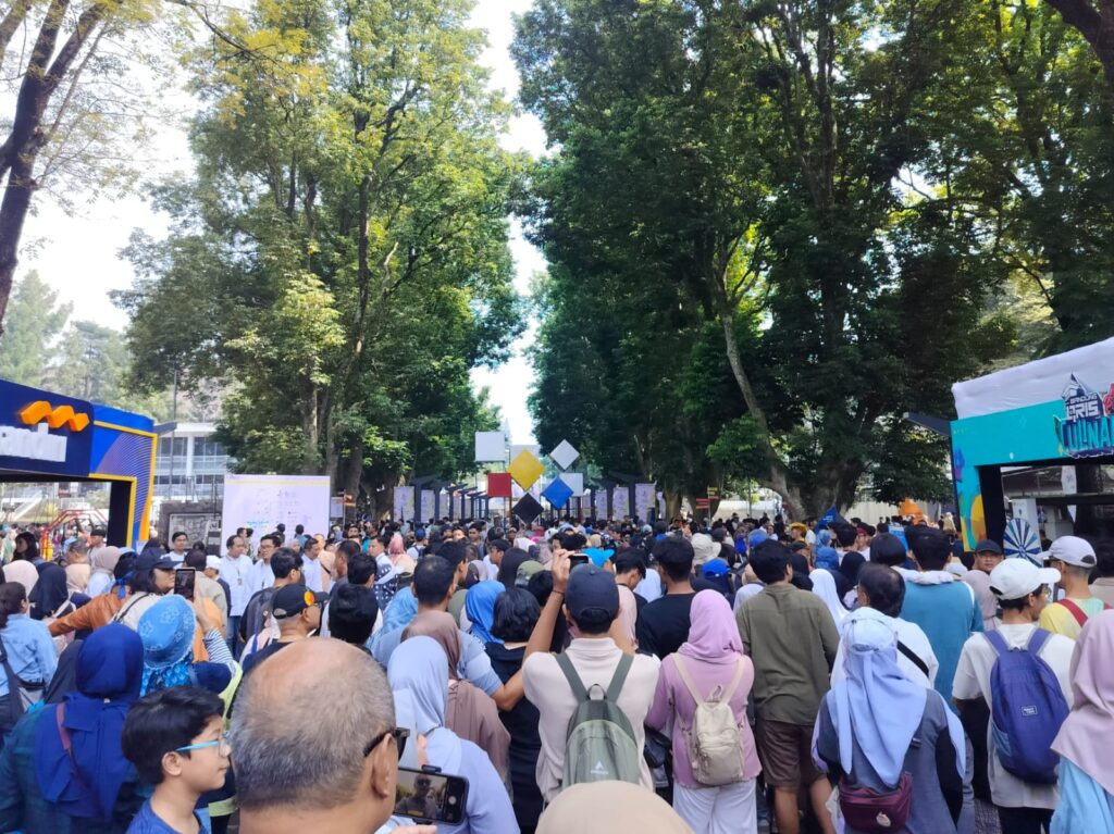 Pasar Seni ITB 2025 FSRD