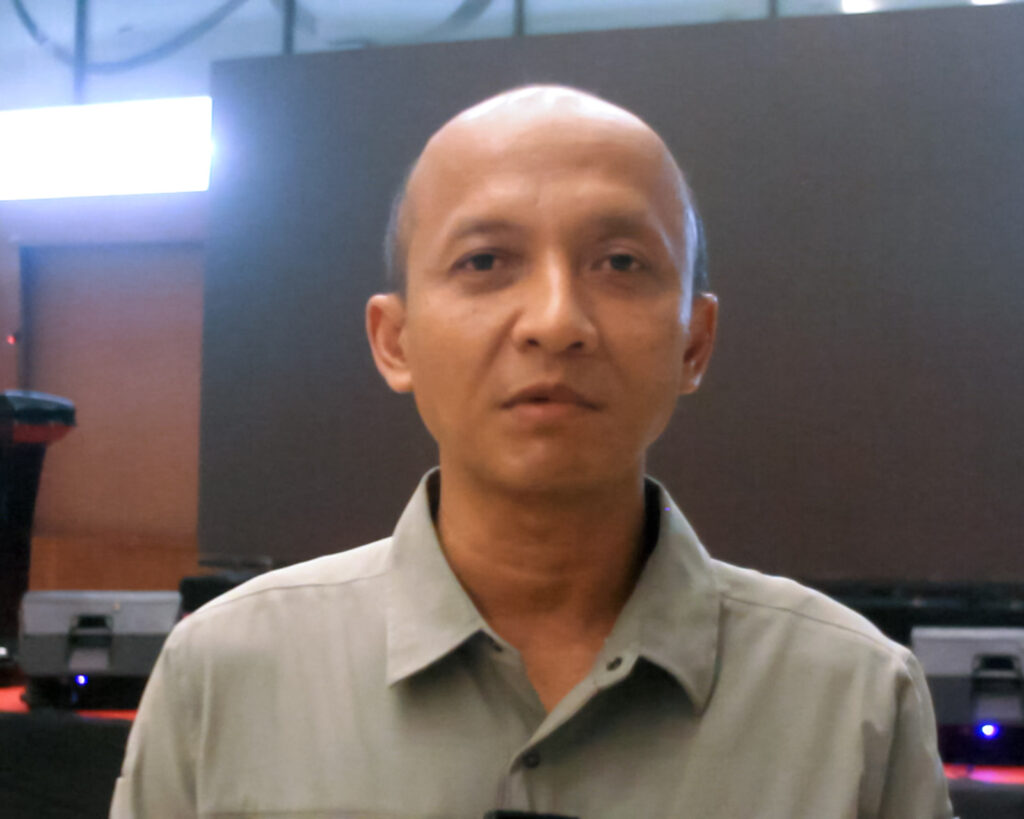 Kapendam III Siliwangi Kolonel Inf Mahmuddin Abdillah memberikan keterangan kepada media pada peringatan HUT ke-75 Penerangan TNI AD