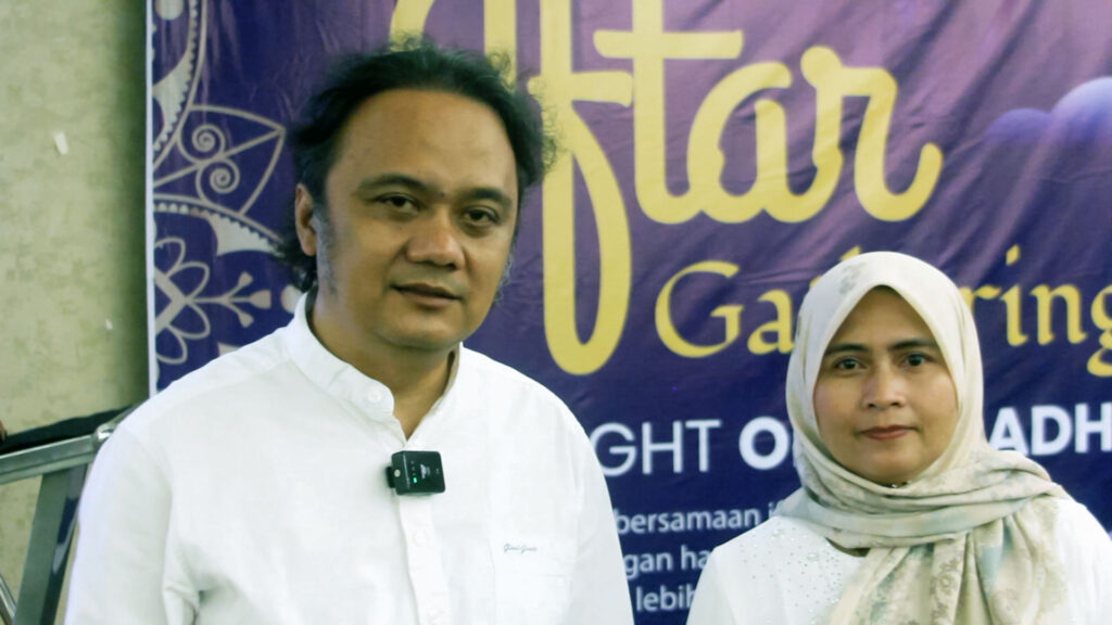 Pimpinan PT Syapril Janizar memberikan sambutan pada acara buka puasa bersama Ramadan 1447 H-1