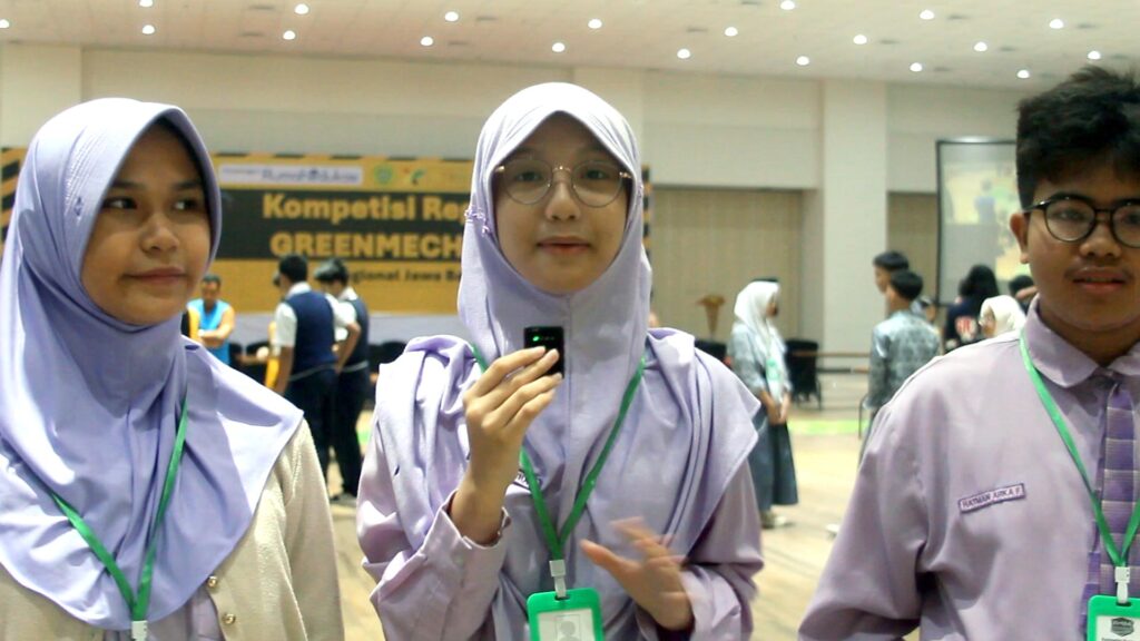 Tim One Step Closer mengaku mengikuti lomba karena ketertarikan mereka pada dunia robotik sekaligus ingin menambah pengalaman
