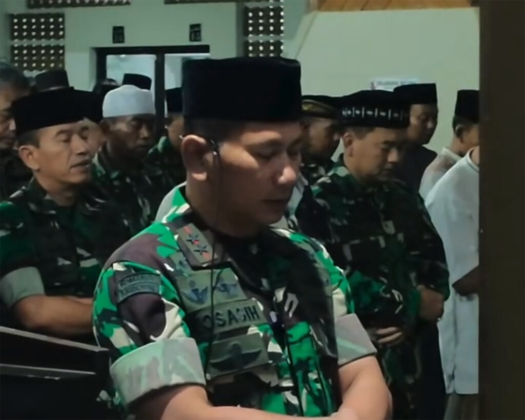 Di bawah kepemimpinannya, Kodam Siliwangi semakin menonjolkan sisi religius dan humanis.