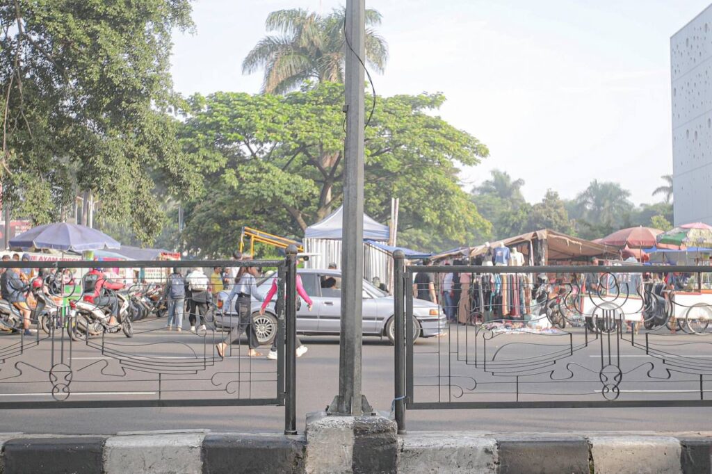 Situasi lalu lintas di kawasan Gedung Sate Bandung saat rekayasa arus diberlakukan