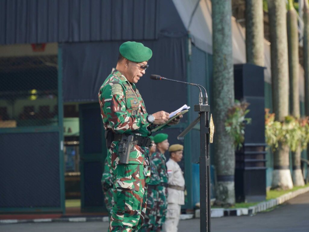 Wakil Inspektur (Wair) Kodiklatad, Brigjen TNI Agung Pambudi, mewakili Komandan Kodiklatad, Letjen TNI Mohamad Hasan, membacakan amanat tertulis Panglima TNI.