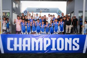 Wali Kota Bandung Muhammad Farhan di penutupan Liga Jabar Istimewa 2026