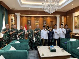 Pertemuan MUI Jawa Barat Dan Pangdam III Siliwangi Di Bandung 2