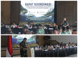 Dandim 0624 Kab Bandung Letkol Kav Samto Betah memimpin rapat koordinasi penanganan banjir DAS Citarum.
