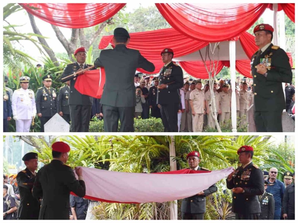 Foto prosesi pemakaman militer di mana 4 Jenderal Bintang 3 memegang Bendera Merah Putih di atas peti jenazah.