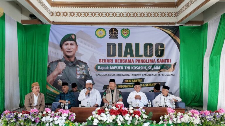 Jenderal Santri Mayjen Kosasih Baitul Arqom Bandung