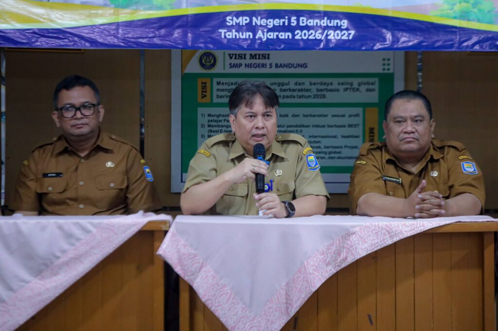 Sekda Bandung Tinjau Mpls Smpn 5 2